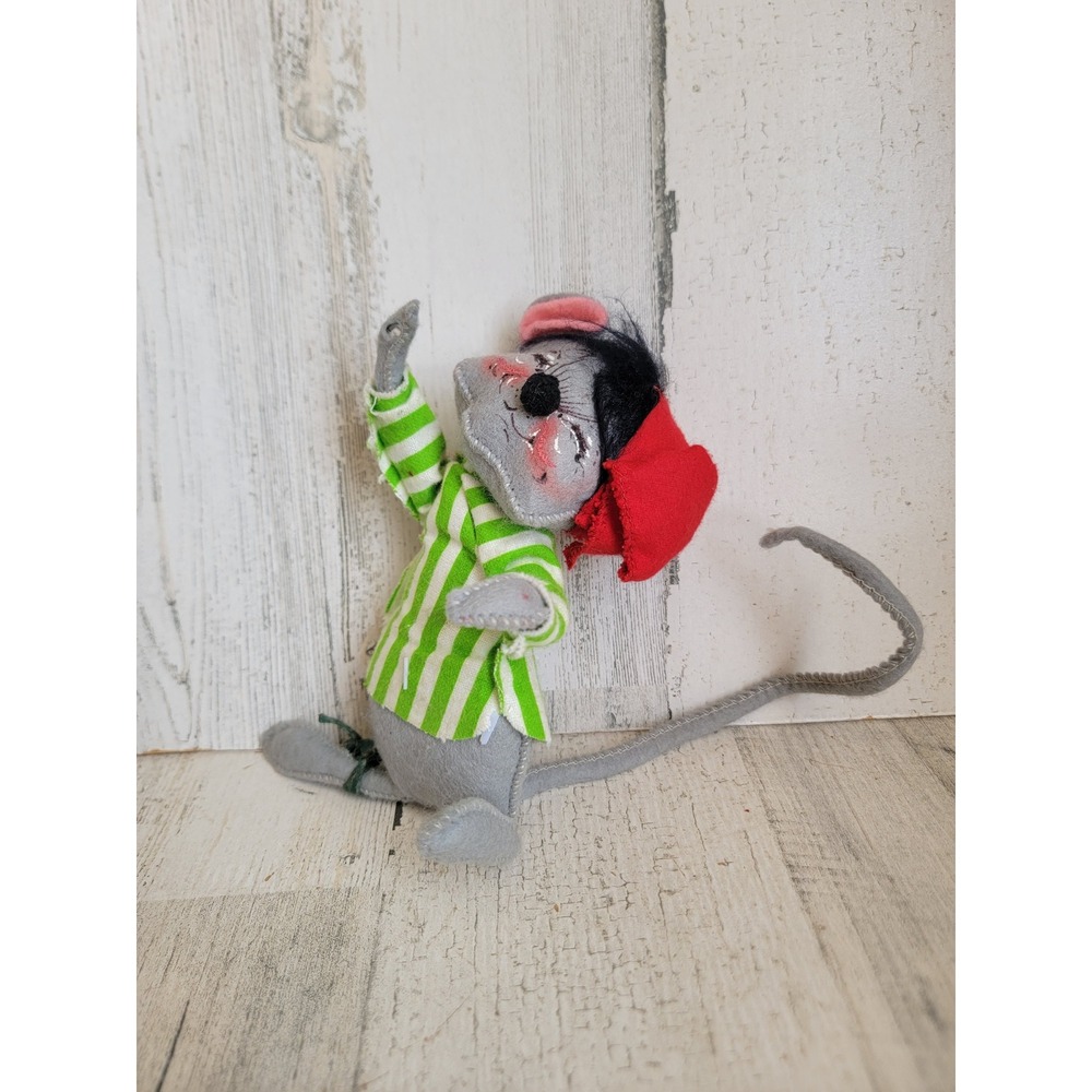 Annalee Green stripe red hat mouse vintage mobility doll Xmas home Gray